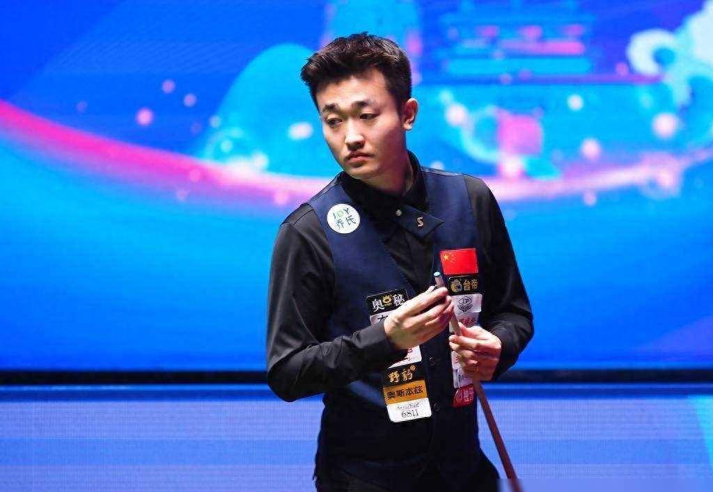 端屡次让黄 端屡次让黄